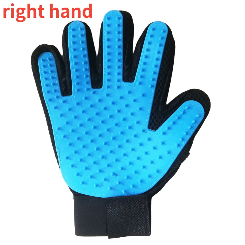 Cat grooming glove for cats